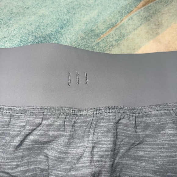 Lululemon T.H.E. Short *Linerless 9" Heather Allover Sea Salt Light Cast Size L‎ - Picture 9 of 10